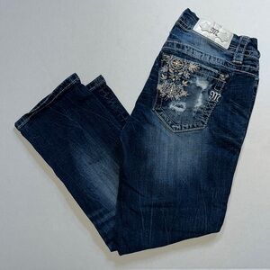 Miss Me mid-rise easy crop capri jeans